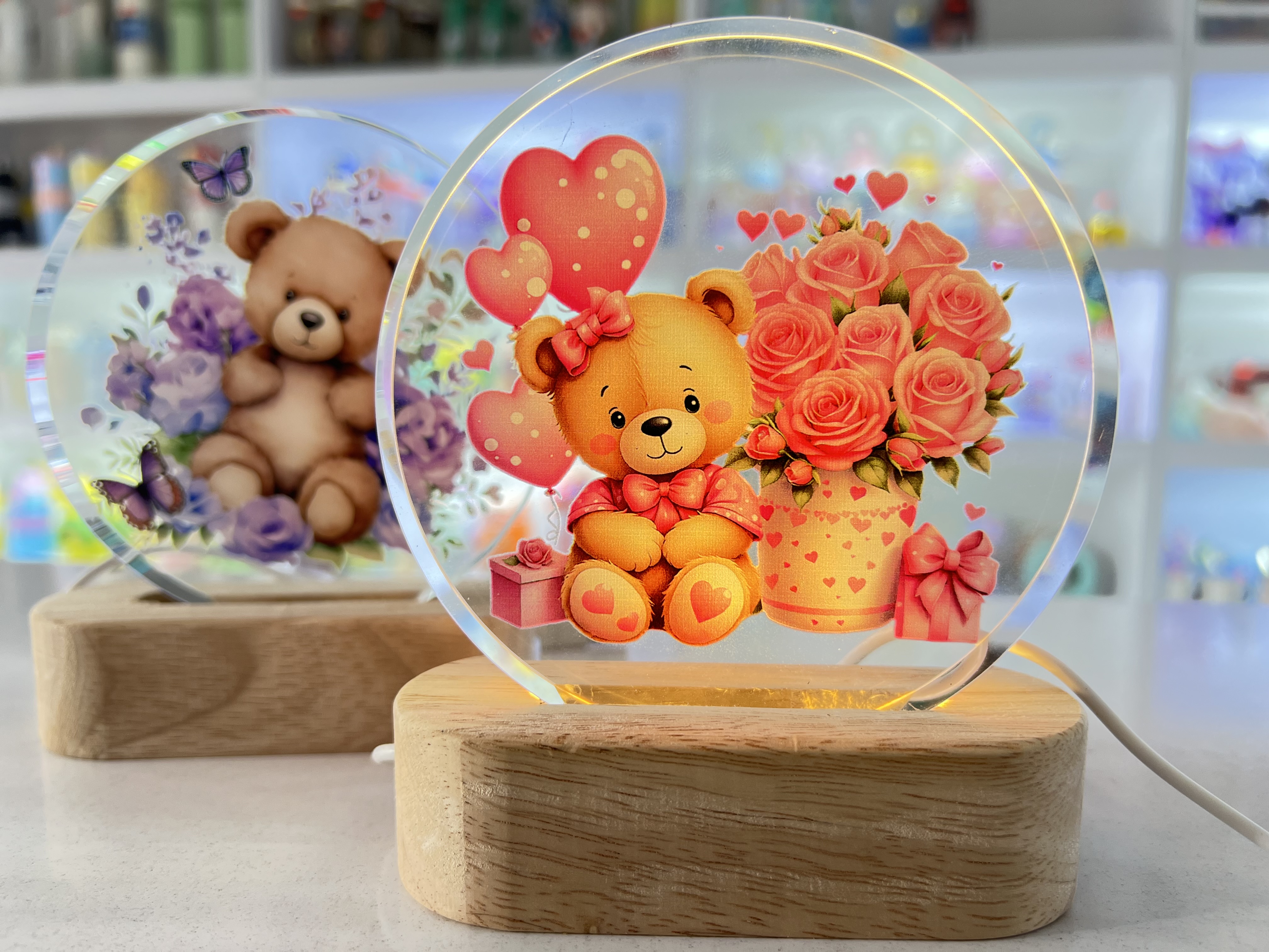 چراغ خواب شیشه ای گرد پایه چوبی طرح خرسی